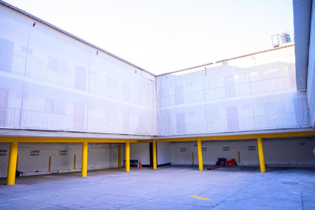 Hotel Acuario En Ocotlan Bagian luar foto